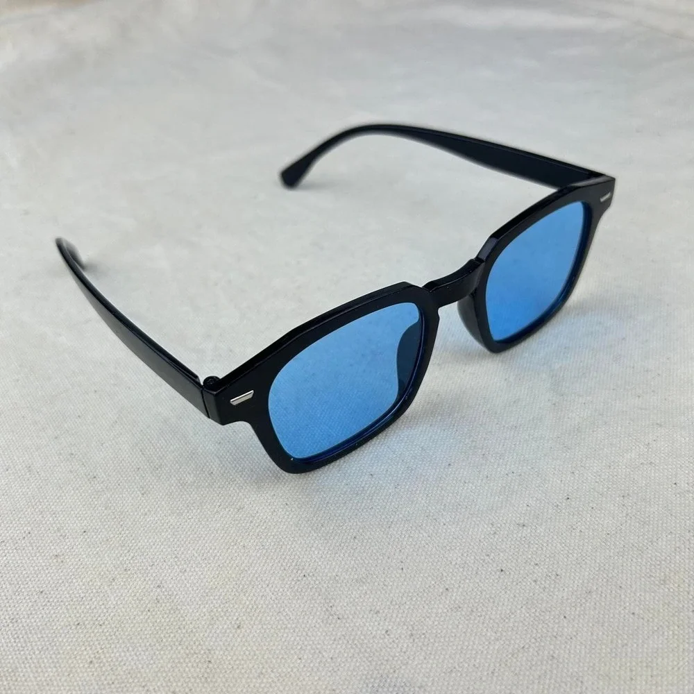Vintage unique retro style black rounded square sunglasses cyber grunge techno